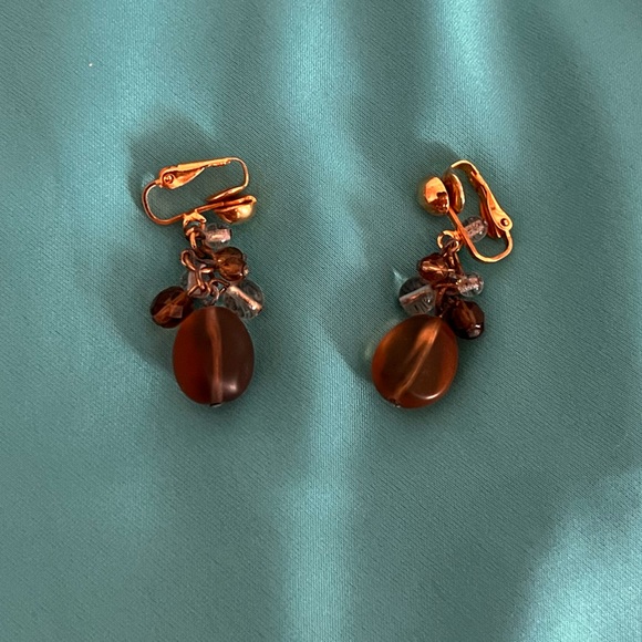 ❤️Clip on Earrings❤️ - Picture 3 of 7